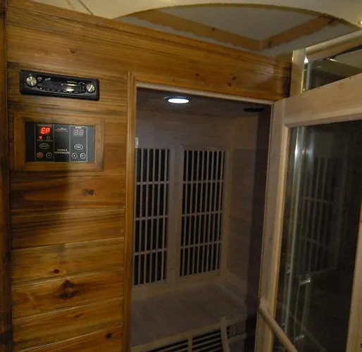 דירה Centre Sauna 2 *